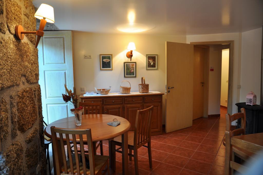 Casa Do Meio Da Vila Loriga Exteriér fotografie